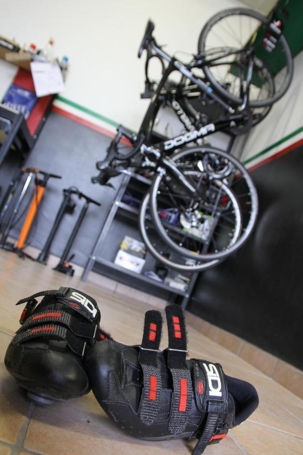 Lo Scoiattolo Piedmont Bike Hotel Pralormo Εξωτερικό φωτογραφία