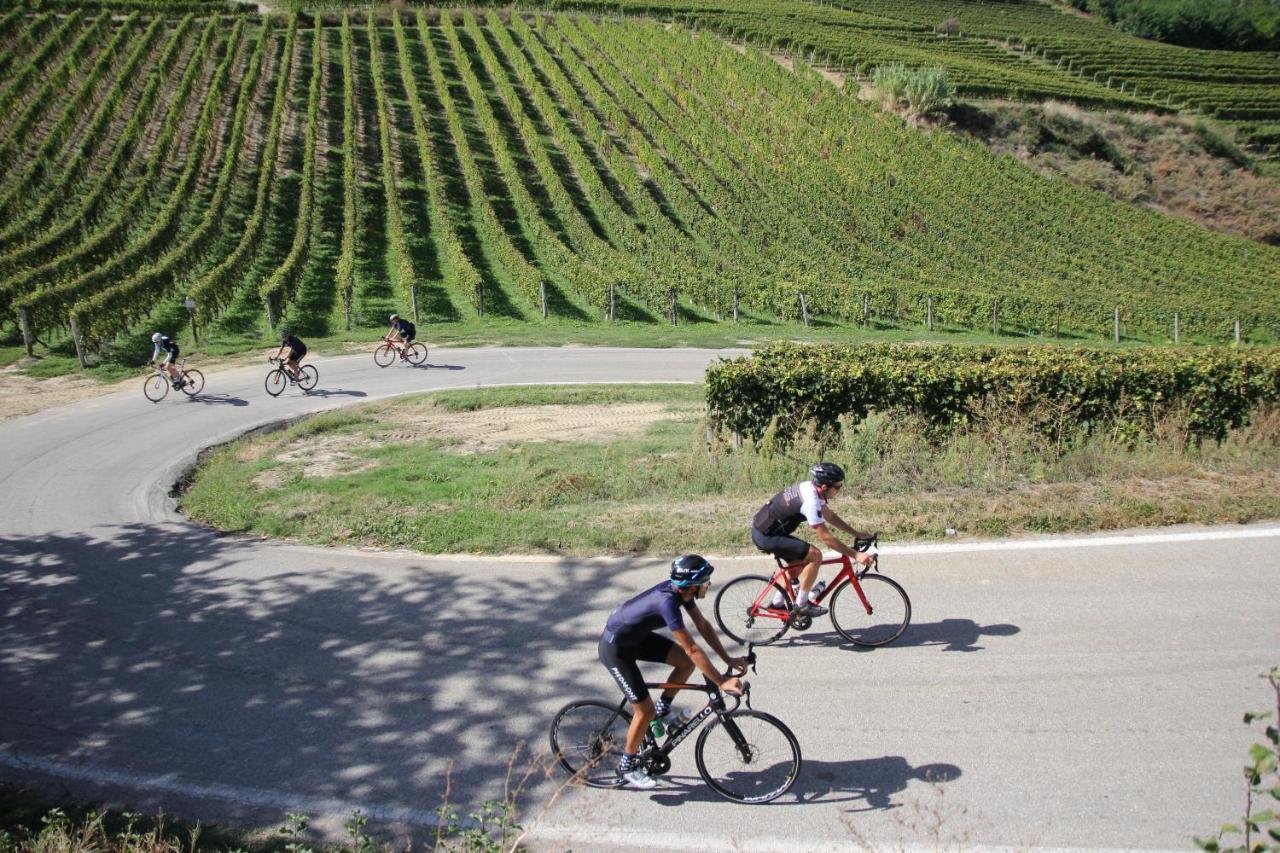 Lo Scoiattolo Piedmont Bike Hotel Pralormo Εξωτερικό φωτογραφία