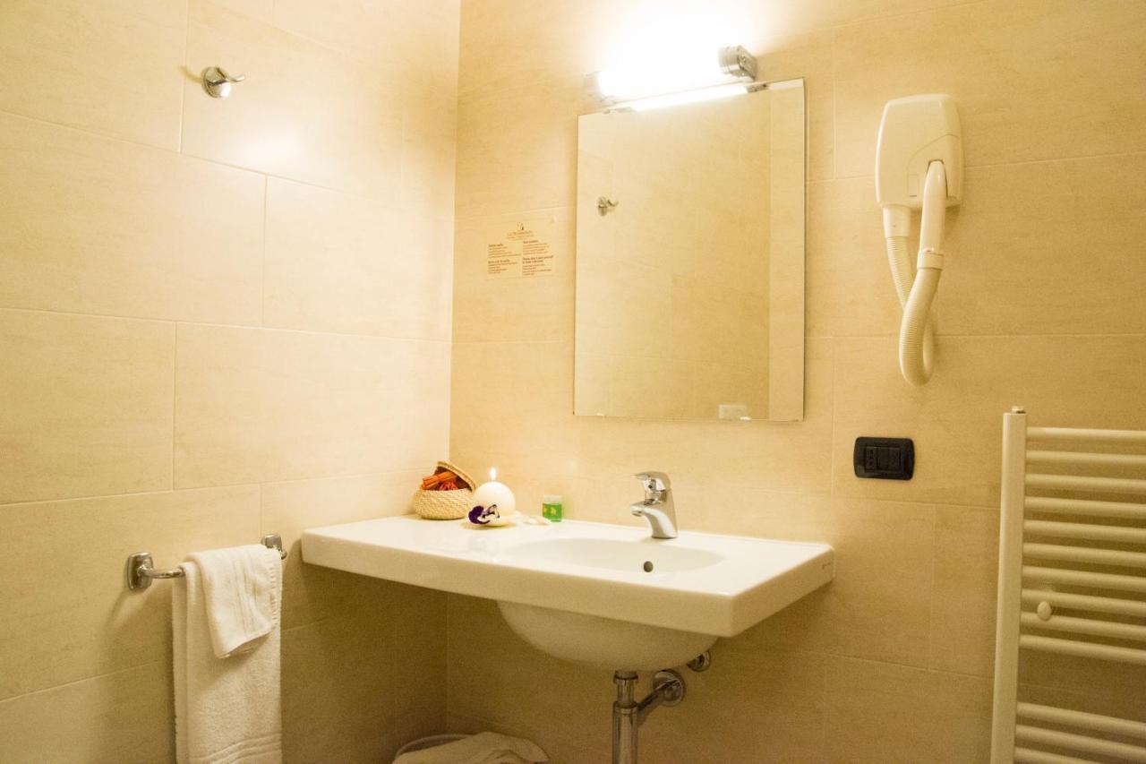Lo Scoiattolo Piedmont Bike Hotel Pralormo Εξωτερικό φωτογραφία