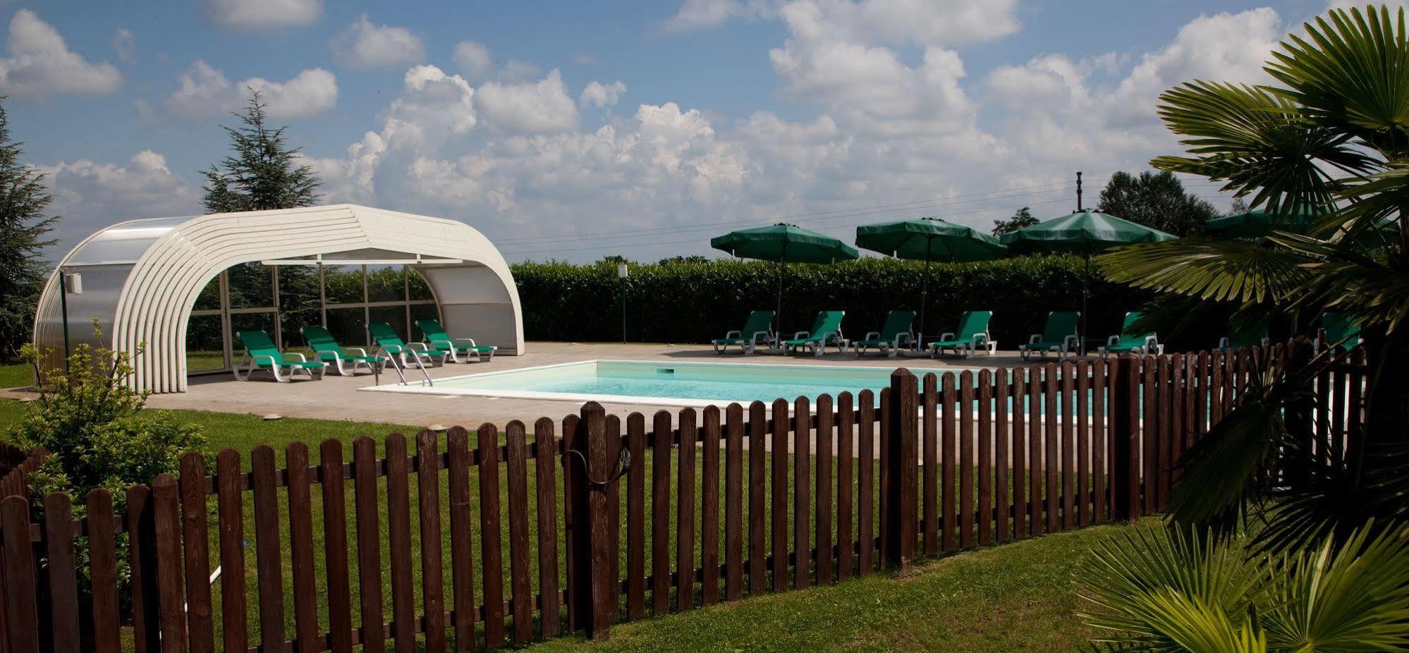 Lo Scoiattolo Piedmont Bike Hotel Pralormo Εξωτερικό φωτογραφία